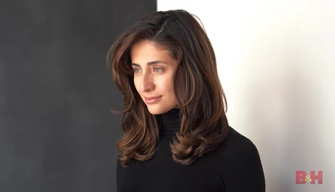 See How Peter Hurley Uses Natural and Continuous Light for Headshots