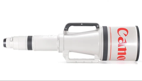 Canon's Incredibly Rare 1200mm f/5.6 Lens Is Expected to Sell at Auction for More Than $150,000