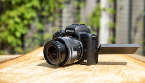 6 Reasons to Choose the New Canon EOS M50 Mark II