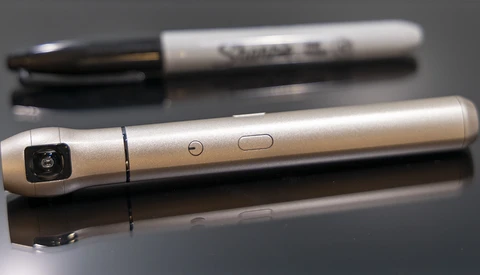 Fstoppers Reviews the Vecnos IQUI: A Tiny 360 Camera for the Masses?