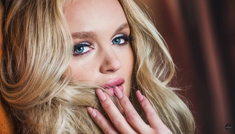 What It's Like Shooting One of the Most Ridiculous Lenses Ever Made