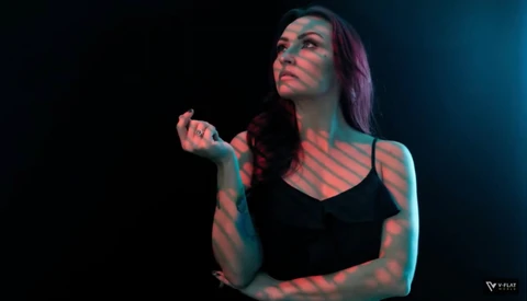 An Advanced Three-Light Portrait Setup With V-Flats and Gels