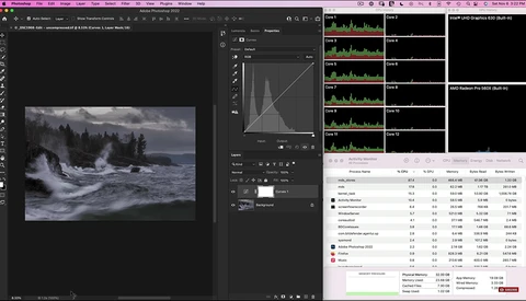 Screenshot of photo editing software with seascape image and histogram panel open.