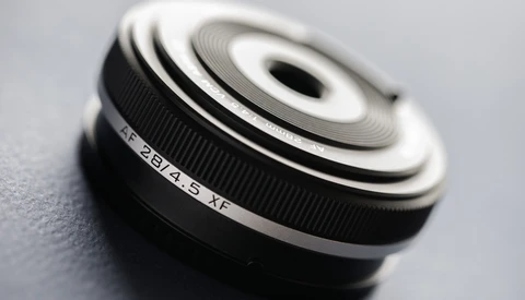 We Review the Slimmest Fujifilm Autofocus Lens: The Viltrox AF