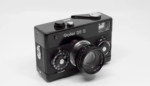 Rollei 35 S rangefinder camera with black body and chrome details