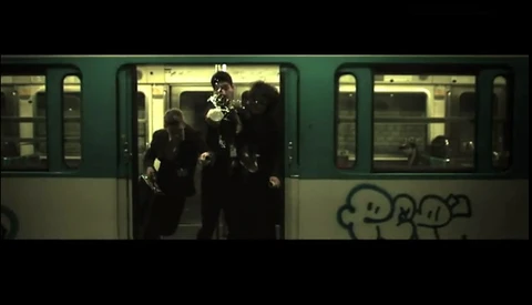 [BTS] Shooting With The Olympus i-SPEED 3 In The Paris Metropolitan 