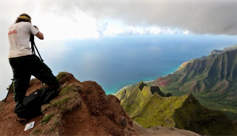 Aaron Feinberg Captures the Landscapes of Hawaii