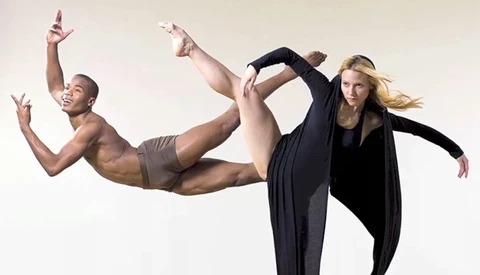 Behind The Scenes of Lois Greenfield's Amazing Dance Photography