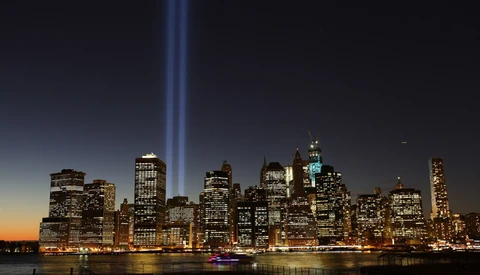 A Tribute In Lights: A Touching 9/11 Timelapse Tribute 