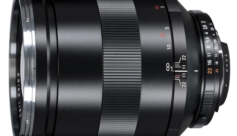 New Apo Sonnar T* 2/135 Expands Zeiss' SLR Lens Line-Up