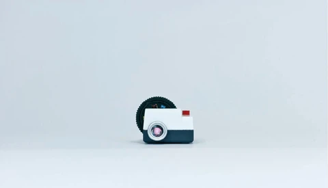 Projecteo: The Tiny Instagram Projector