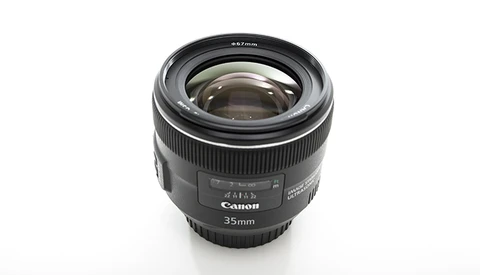 Fstoppers Reviews the Canon 35mm f/2