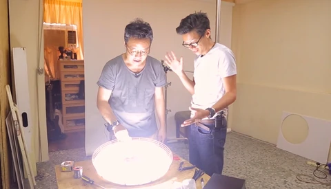 DigitalRev's Pro Tog DIY Challenge - DIY Ring Light
