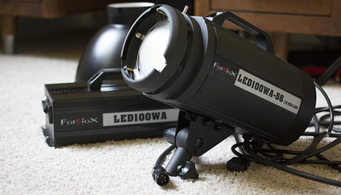 Review: Fotodiox's LED is a Modular Monobloc-Style Video Light Worth Having