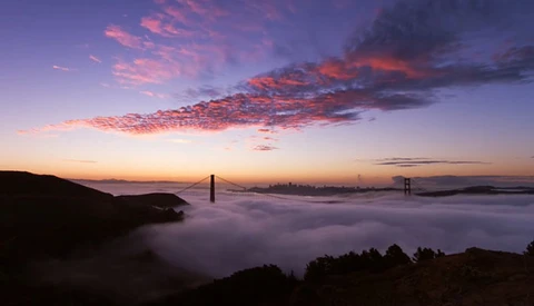 Adrift: 2 Years Of Patience Make One Incredible Timelapse Of Foggy San Francisco