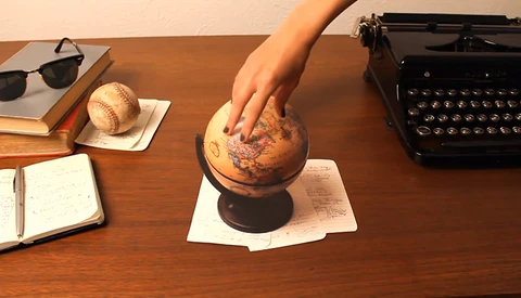 Super Clever Optical Illusion Video Featuring Ray-Ban Sunglasses