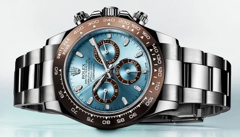 Brilliant Time-Lapse Video On Retouching A Rolex Watch 