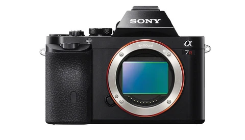 Fstoppers Reviews the Sony a7R Compact Full Frame Camera