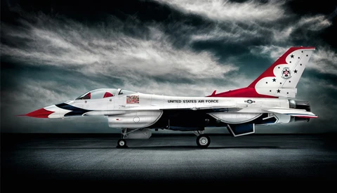 Watch Blair Bunting's Ride with the USAF Thunderbirds from Inside the Cockpit