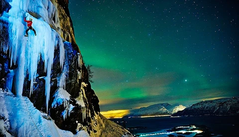 Ray Demski Captures Ice Climbers Under The Northern Lights
