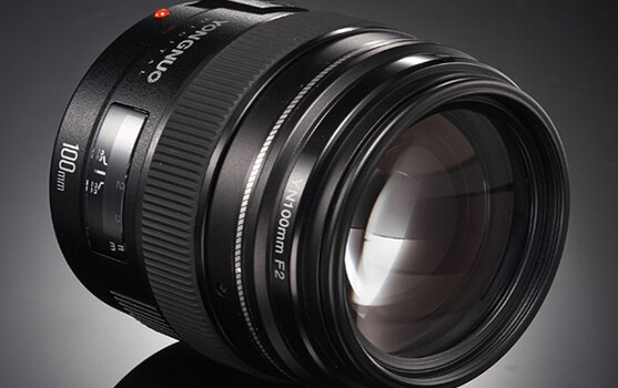 YONGNUO YN100mm F2 キヤノン用 Yongnuo Releases a Dirt Cheap 100mm Lens for Canon Users | Fstoppers
