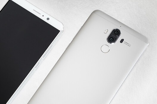 【美品】Huawei mate Xs 512GB Leicaカメラ搭載 ファーウェイ、「HUAWEI Mate Xs」をタッチ＆トライで公開 - ケータイ