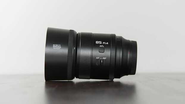 ống kính sirui aurora 85mm f/1.4 fujifilm xf | dàng demo | chính  - chi tiết 2
