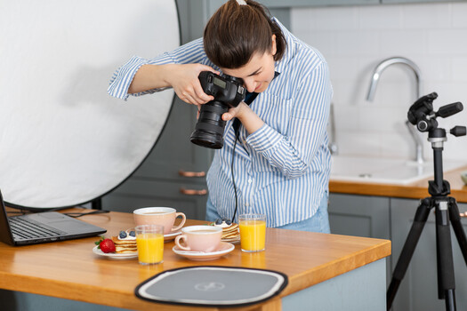 Guide to Landing Your First Paid Photography Gig