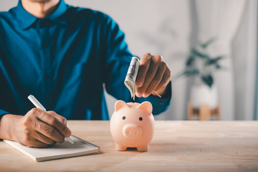 Photography Industry's Money Culture Hinders Professional Income