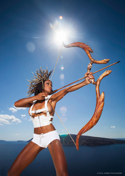 Why is Renowned Playboy Photographer Jarmo Pohjaniemi Using a Canon EF 11-24mm f/4L? 4 santorini bow1
