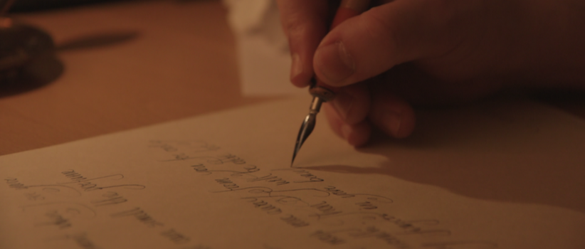 Sliding the camera with the left hand while writing with the right hand Sliding the camera with the left hand while writing with the right hand