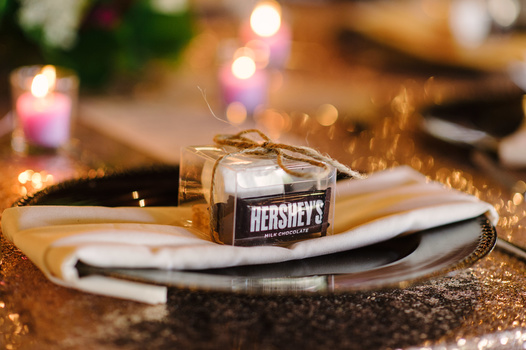 Wedding favors from a winter wedding with ingredients for s'mores