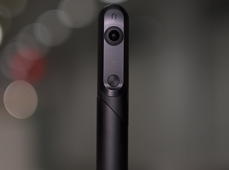 The Kandao QooCam in its 360 video/photo position. The Kandao QooCam in its 360 video/photo position.