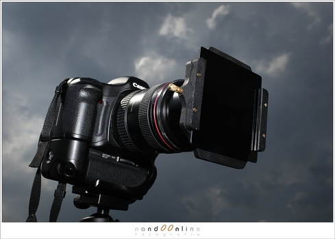 The famous Lee Big Stopper. A wonderful glass filter that makes it possible to make exposures that are 1000 times longer. Today every filter manufacturer has an own version of this filter.