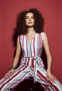 Hard-light-photography-with-dana-cole-pix hard-light-photography-fashion-photography-beauty-photography-dana-cole-pix-photo-lighting-fashion-model-fstoppers