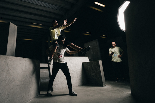 Andy Day BGI parkour photoshoot - piggyback Andy Day BGI parkour photoshoot - piggyback