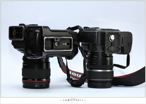 The difference between a normal cameraplate and a L-bracket. This L-bracket fits the camera like a glove