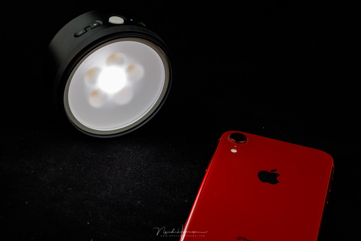 You need an app to use the Profoto C1 Plus flash in a proper way. Unfortunately it is limited to iPhone users. If you have an Android smartphone, you cannot use the C1 Plus.