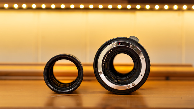 Extension tubes on side Extension tubes laying on their side