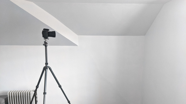 Set up your camera Set the camera up on a tripod