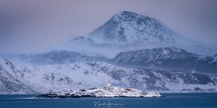 Accross the fjord between snow storms (250mm, ISO100, f/11, 30s, Haida CPL + ND1000, from tripod)