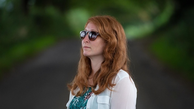200mm headshot portrait 200mm headshot portrait under trees