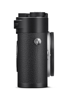 Black premium monocular with textured rubber grip and focus wheel detail.