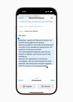 Screenshot of an email inbox showing a message from a manual advisor with writing assistance options at the bottom.