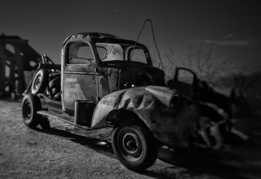 Selective blur from a Lensbaby lens, offering a rather noirish sort of feel