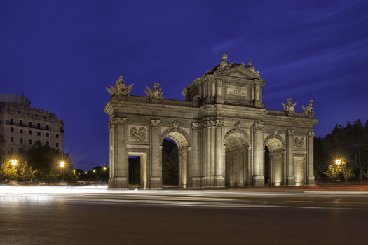 Image "Puerta de Alcala" by Dany Vilela
