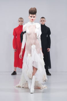 Image "Pam Hogg AW20" by Rob Sheppard