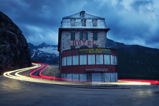 Image "Circling ghosts" by Lionel Fellay