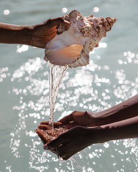 Image "Light & Water" by Robyn Damianos