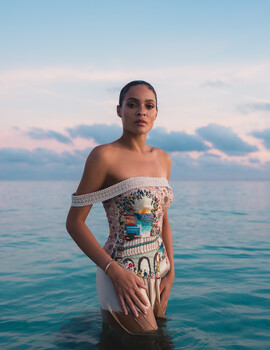 Image "Fashion Photography in The Bahamas" by Robyn Damianos
